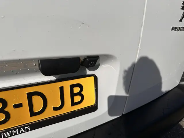 Peugeot Partner 1.5 BlueHDi 130 EAT8 S&S L1 2024 Diesel 17