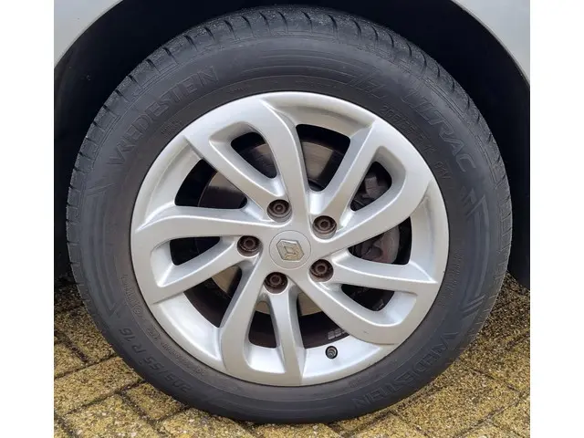 Renault Mégane Estate 1.2 TCe Limited 2016 Benzine 10