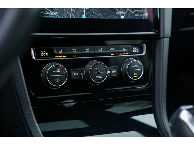 Volkswagen Golf 2.0 TSI 4Motion R 2017 Benzine 16