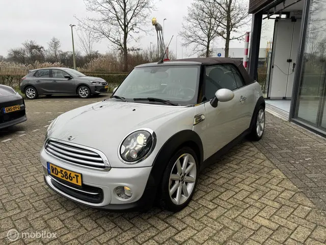 MINI Cooper Cabrio 1.6 Chili 2013 Benzine 4