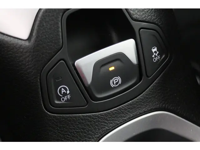 Jeep Renegade 1.6 E-Torq Longitude 2015 Benzine 37