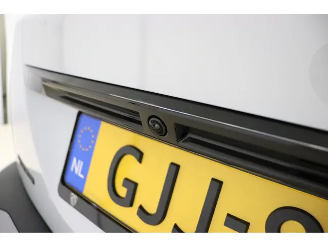 Peugeot 2008 1.2 PureTech 100 Allure 2024 Benzine 14