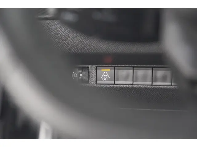 Peugeot e-2008 EV Allure 50 kWh 2021 Elektrisch 36