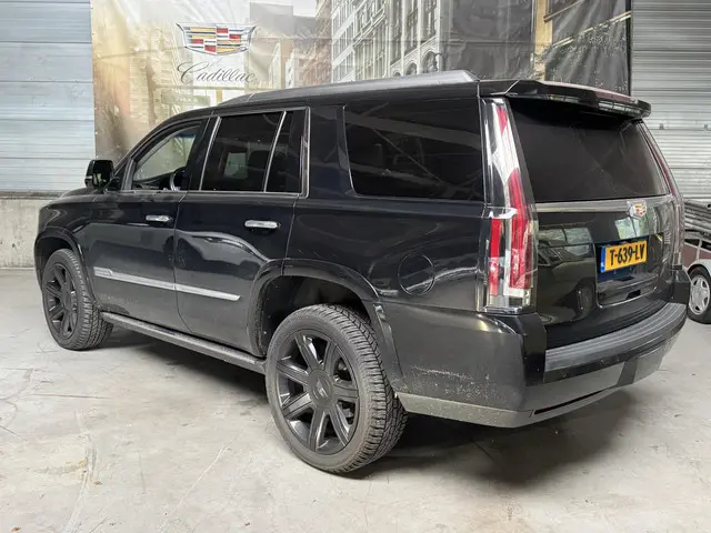Cadillac Escalade 6.2 V8 Platinum 2019 Benzine 3