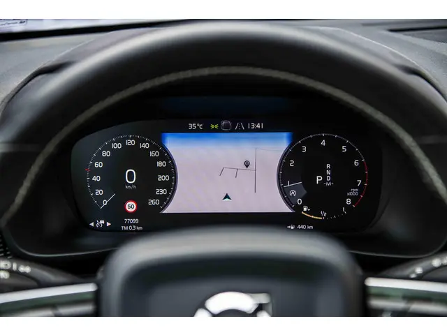 Volvo XC40 T4 190pk Geartronic R-Design 2019 Benzine 14