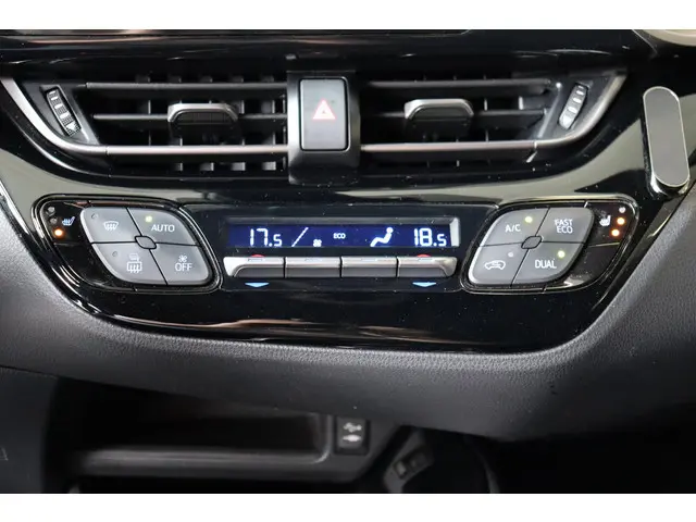 Toyota C-HR 1.8 Hybrid Dynamic, 2018 Hybride Benzine 14