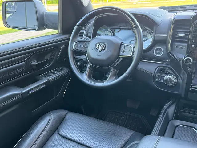 RAM 1500 5.7 Limited Night NL-AUTO 2023 LPG/Gas 25