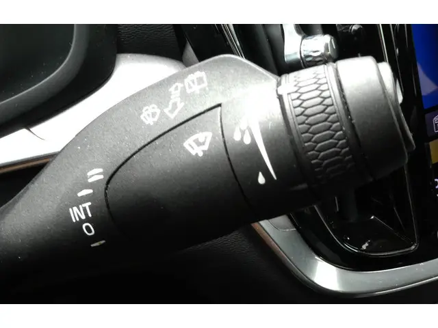 Volvo V60 2.0 B4 Momentum Business 2021 Hybride Benzine 16