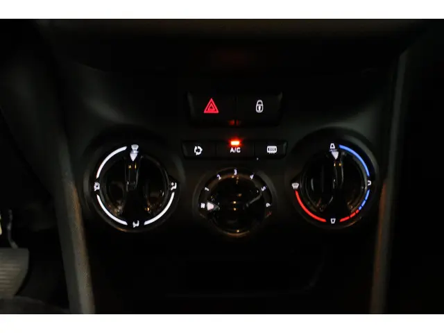 Peugeot 208 1.0 VTi Access 2014 Benzine 20