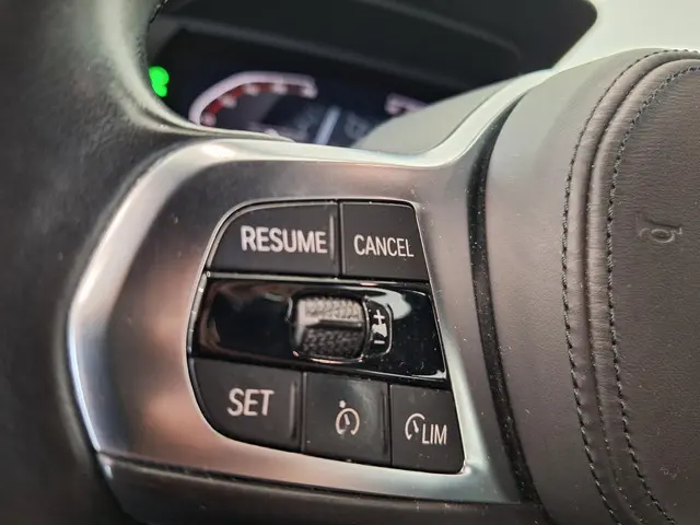 BMW 1 Serie 118i Executive Edition 2021 Benzine 19
