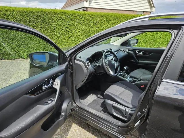 Nissan QASHQAI 1.2 Connect Edition 2015 Benzine 9