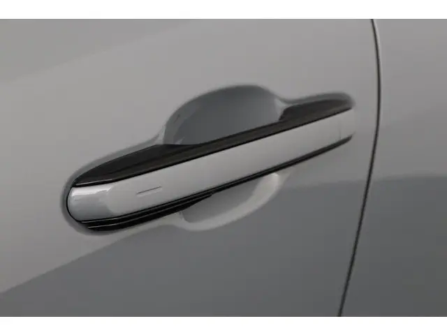 Lexus LBX Elegant 2WD 2025 Hybride Benzine 36