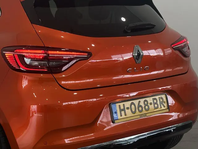Renault Clio 1.0 TCe 100 Intens 2020 Benzine 47