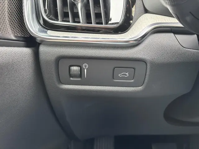 Volvo V60 2.0 T5 Inscription 2019 Benzine 33