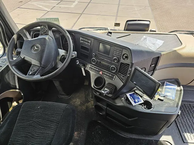 Mercedes-Benz Actros 2548 2016 Diesel 8