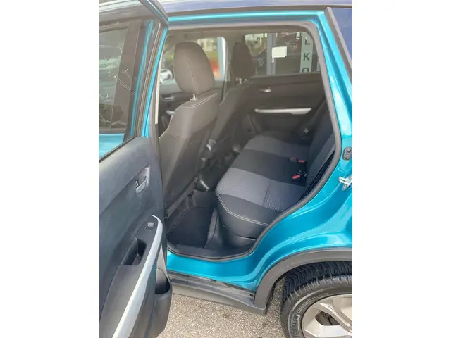 Suzuki Vitara 1.6 Exclusive 2015 Benzine 9