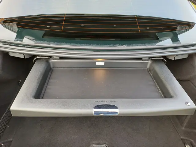 Mercedes-Benz E-Klasse 200 Prestige 2016 Benzine 29