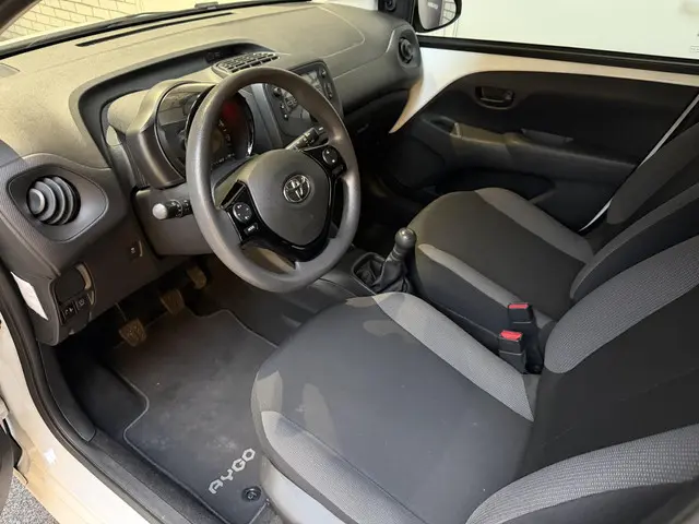 Toyota Aygo 1.0 VVT-i x-fun 2021 Benzine 10