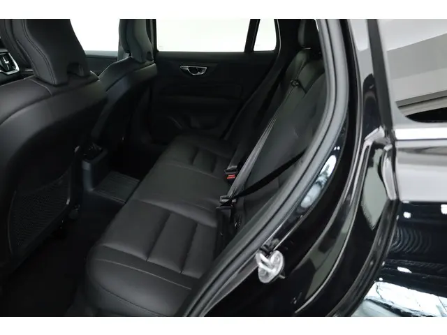 Volvo V60 T6 Recharge Plus Bright 2024 Hybride Benzine 20