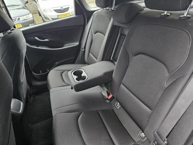 Hyundai i30 1.0 T-GDI Comfort 2019 Benzine 11