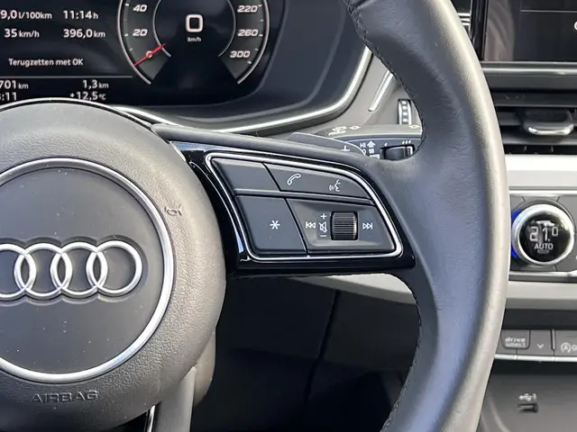 Audi A4 Avant 35 TFSI Business Edition 2021 Benzine 22