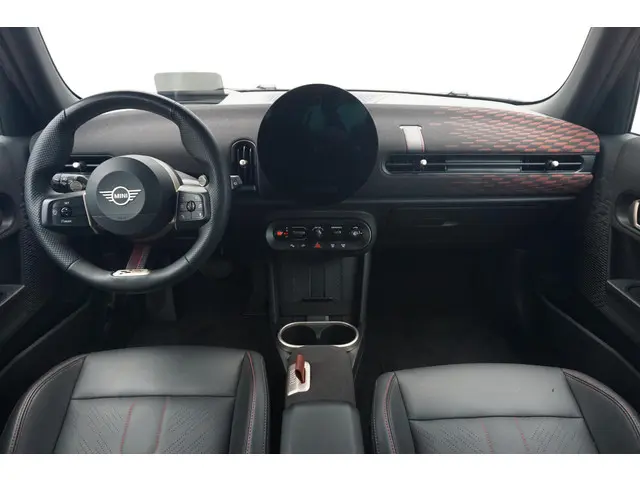 MINI 5-Deurs Cooper 2024 Benzine 10