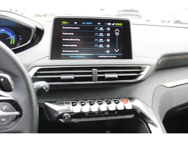 Peugeot 3008 1.6 HYbrid 225 GT 2020 Hybride Benzine 20