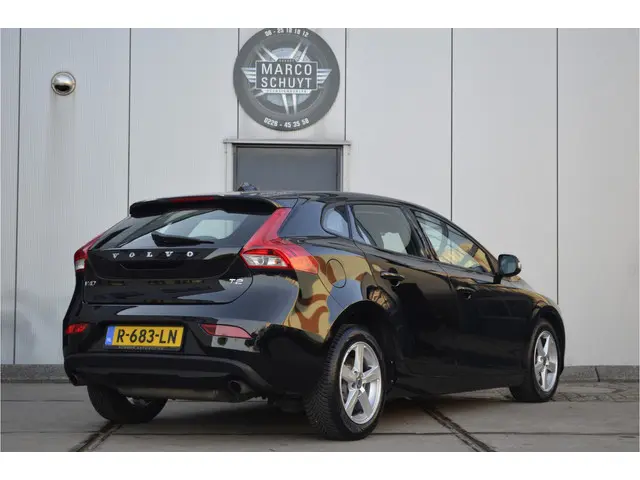 Volvo V40 2