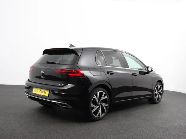Volkswagen Golf 1.5 eTSI 150pk DSG Style 2023 Benzine 5