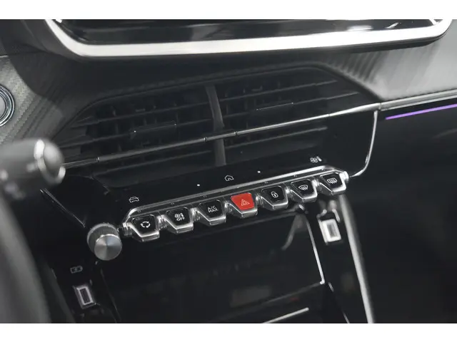 Peugeot 2008 PureTech 130 EAT8 GT 2024 Benzine 48