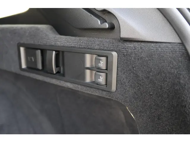 BMW M3 3-serie Touring xDrive Competition 2025 Benzine 54