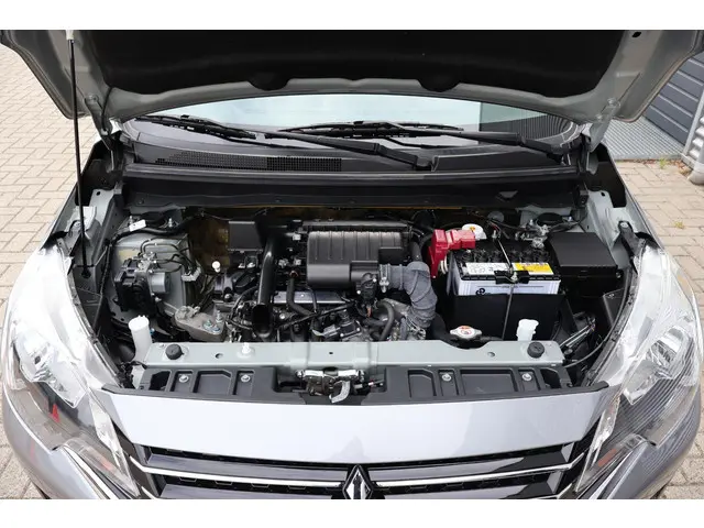 Mitsubishi Space Star 1.2 Connect+ 2023 Benzine 14