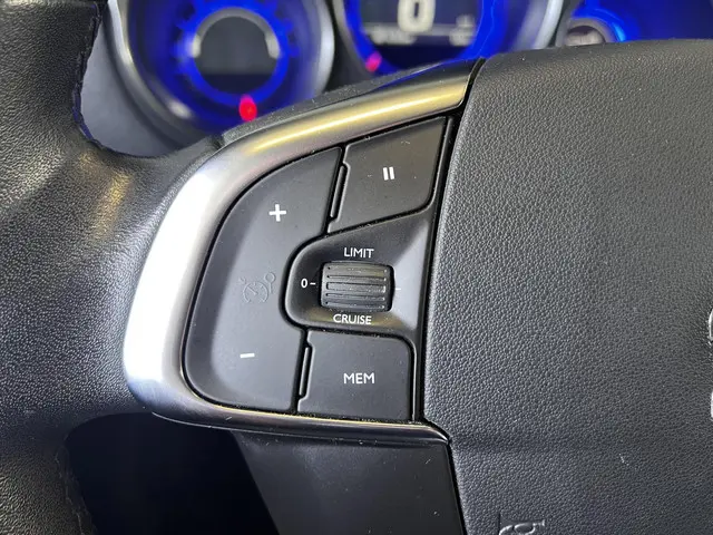 Citroën C4 1.2 PureTech Exclusive 2014 Benzine 10