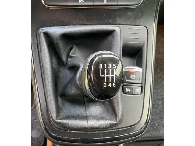 Renault Scénic 1.2 TCe Life 2017 Benzine 11