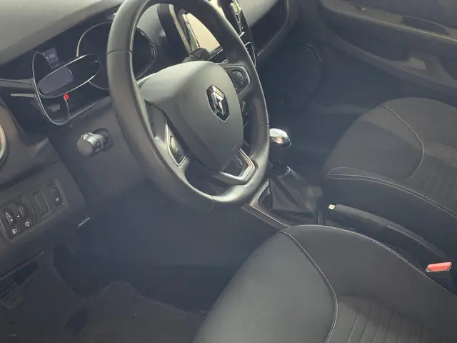 Renault Clio 0.9 TCe Limited 2017 Benzine 7