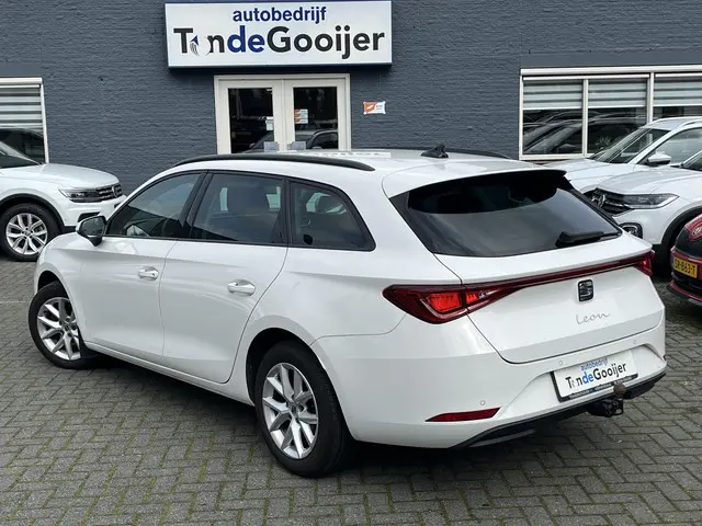 SEAT Leon Sportstourer 1.5 TSI Style 2020 Benzine 4