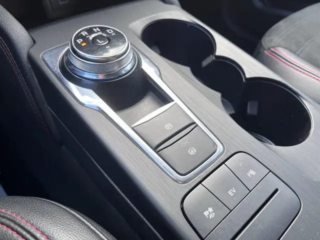 Ford Kuga 2.5 PHEV ST-Line X 2020 Hybride Benzine 22