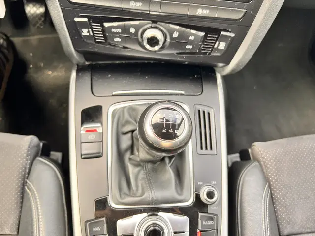 Audi A4 Limousine 1.8 TFSI Business Edition 2013 Benzine 9