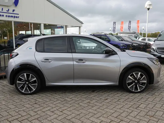 Peugeot e-208 EV GT Pack 50 kWh 2022 Elektrisch 2