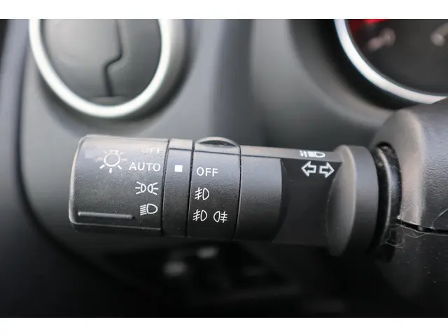 Nissan QASHQAI 1.6 CONNECT EDITION 2013 Benzine 23