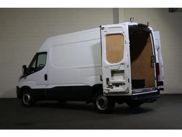 Iveco Daily 35S14 L2 H2 Airco 3.5T Trekhaak 2017 Diesel 13