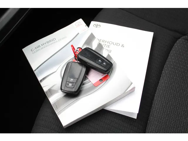 Toyota C-HR 1.8 Hybrid Active 2018 Hybride Benzine 27