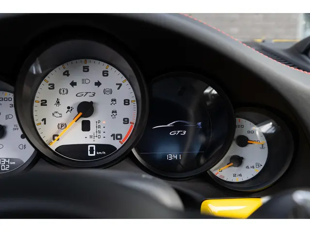 Porsche 911 4.0 GT3 2018 Benzine 13