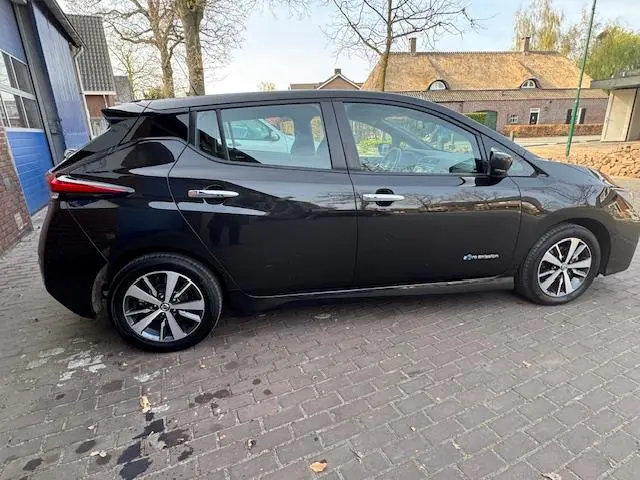 Nissan Leaf Acenta 40 kWh Camera PDC V+A 2018 Elektrisch 9
