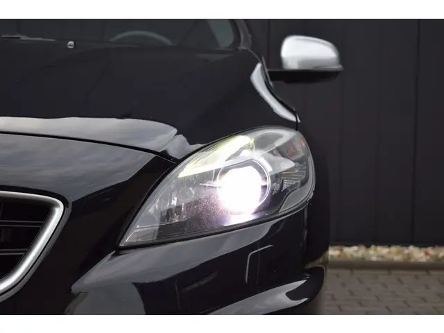 Volvo V40 2.5 T5 255pk Automaat R-Design 2013 Benzine 20