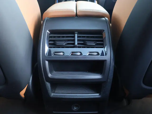 BMW X5 xDrive45e High Executive 2022 Hybride Benzine 15