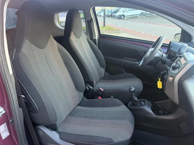 Peugeot 108 1.0 e-VTi Active TOP! Open Dak 2015 Benzine 12