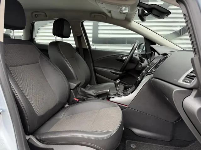 Opel Astra Sports Tourer 1.4 Turbo Sport + 2015 Benzine 11