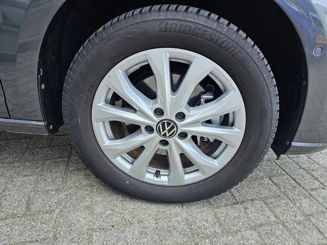 Volkswagen Caddy Cargo Maxi 2.0 TDI Style 2024 Diesel 6