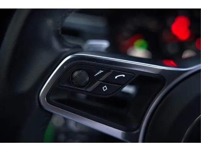 Porsche Macan 2.0 2019 Benzine 36